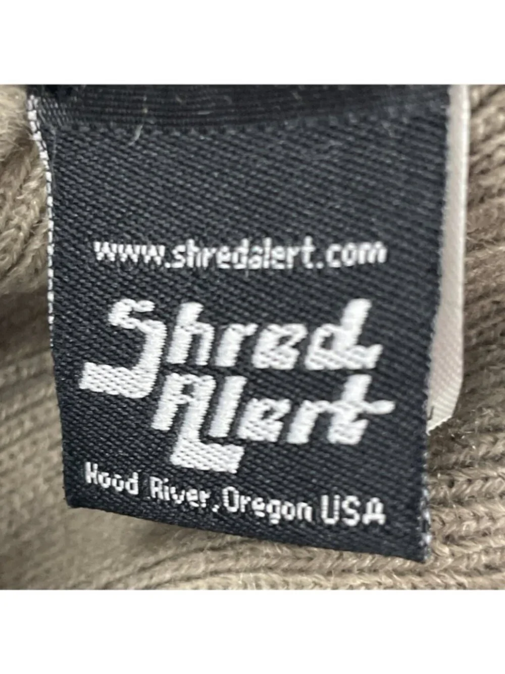 Shred Alert Hat Beanie Men’s OS Knit Compass Grey Ski Outdoors